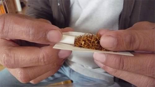 Rokok dan tembakau dalam Tradisi Nusantara