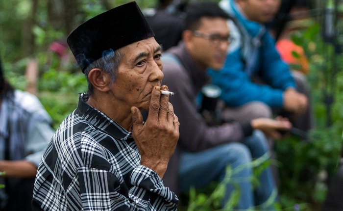 Bekal Rokok Kretek bagi Jamaah Haji Indonesia